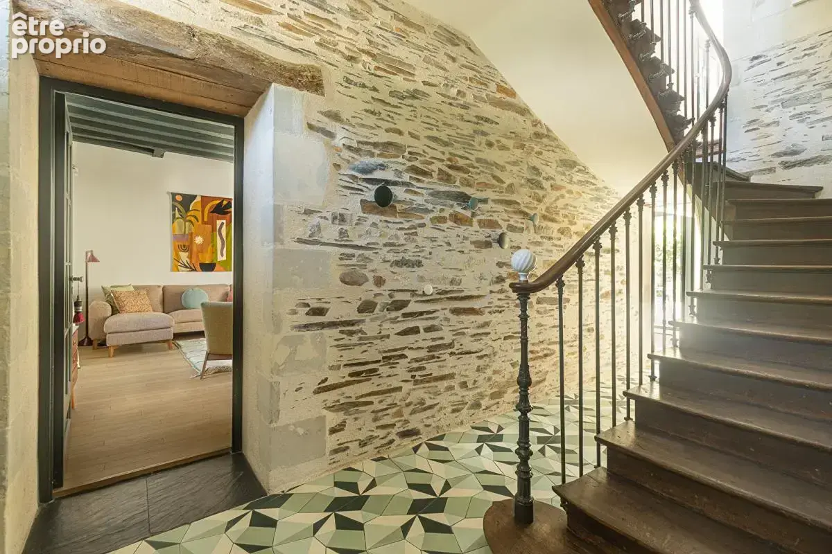Maison de caractère - Angers - 9 pièces, 216 m² - Cachet, 6 chambres, espaces généreux - photo 5