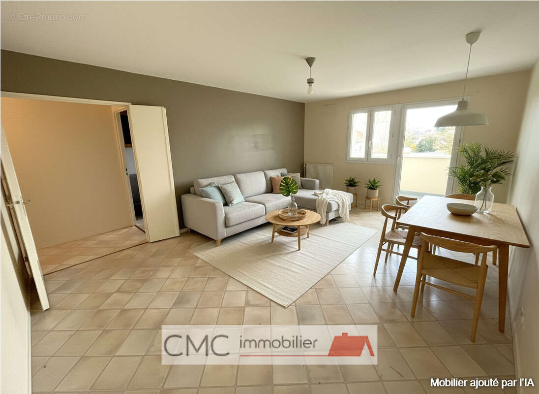 Appartement à LUCE