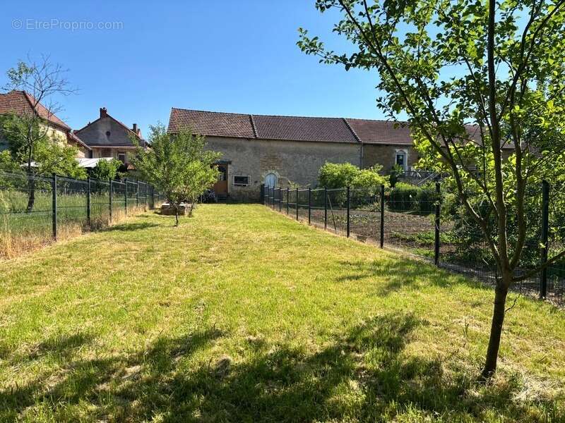Maison à vendre 3 pièces GENOUILLY (71) - photo 12