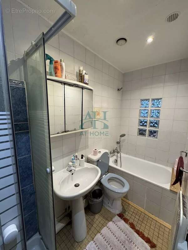 Appartement à PARIS-10E