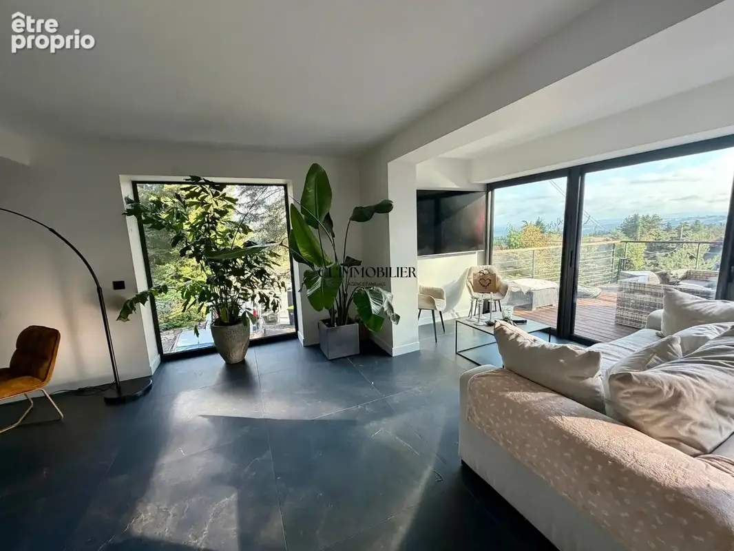 Maison 5 pièces 213 m² à vendre à Chambles (42170) - photo 7