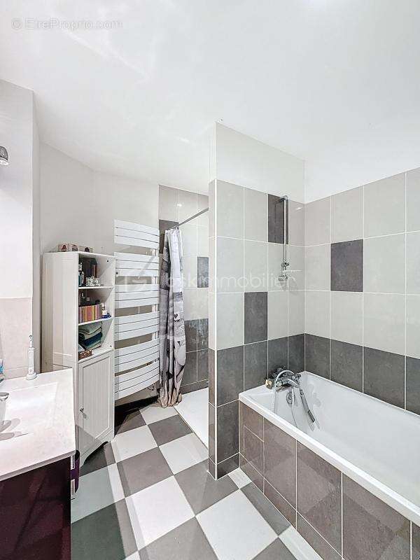 Maison à MONTMIRAIL