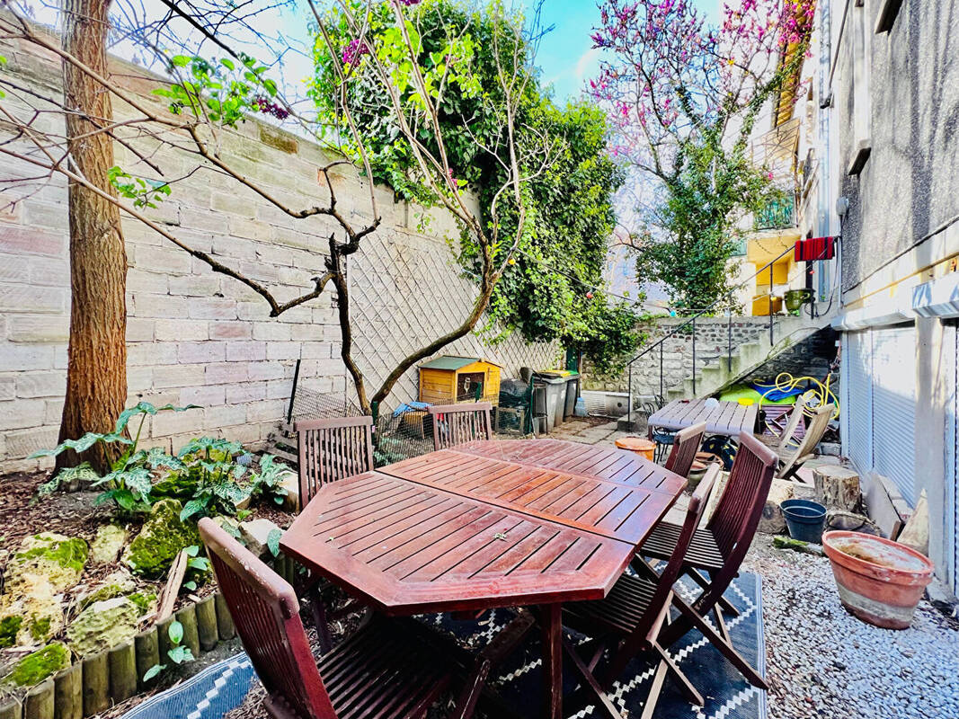 Maison à IVRY-SUR-SEINE