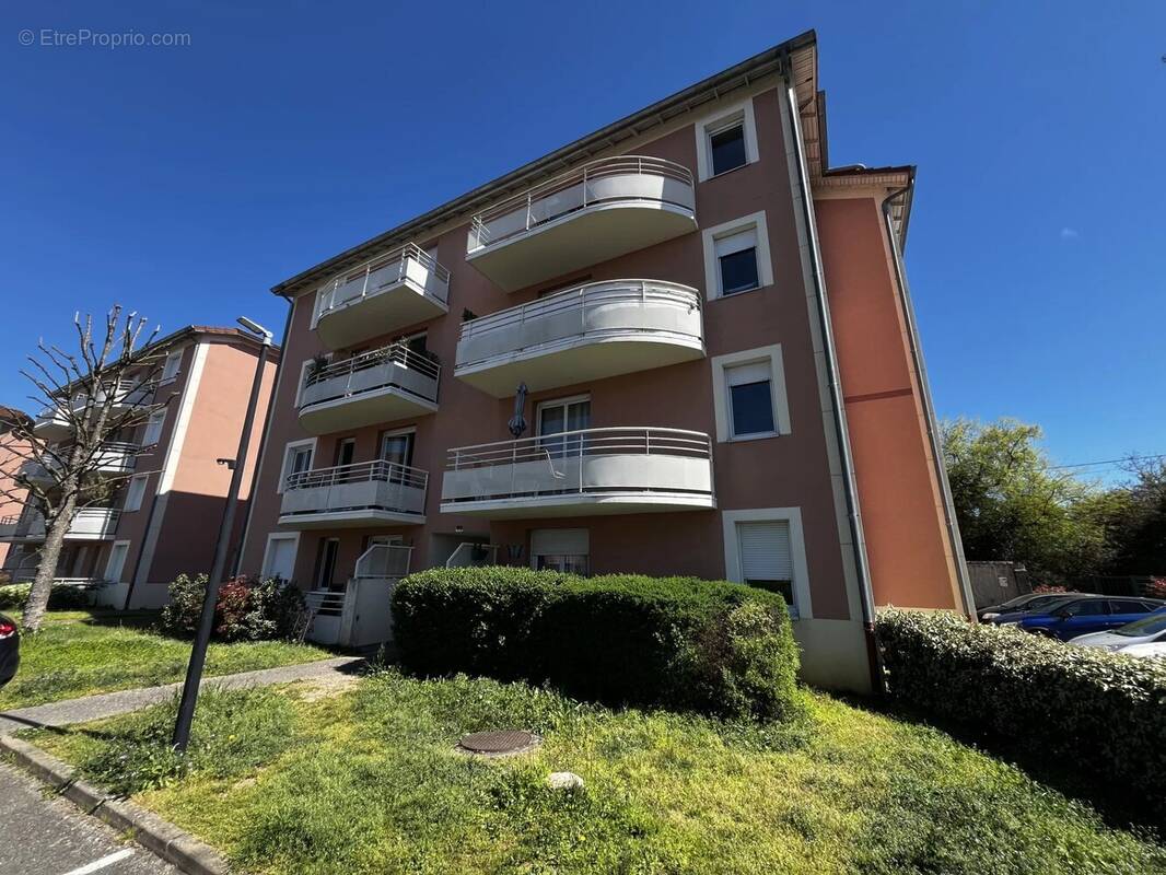 Appartement à PONT-DE-CHERUY