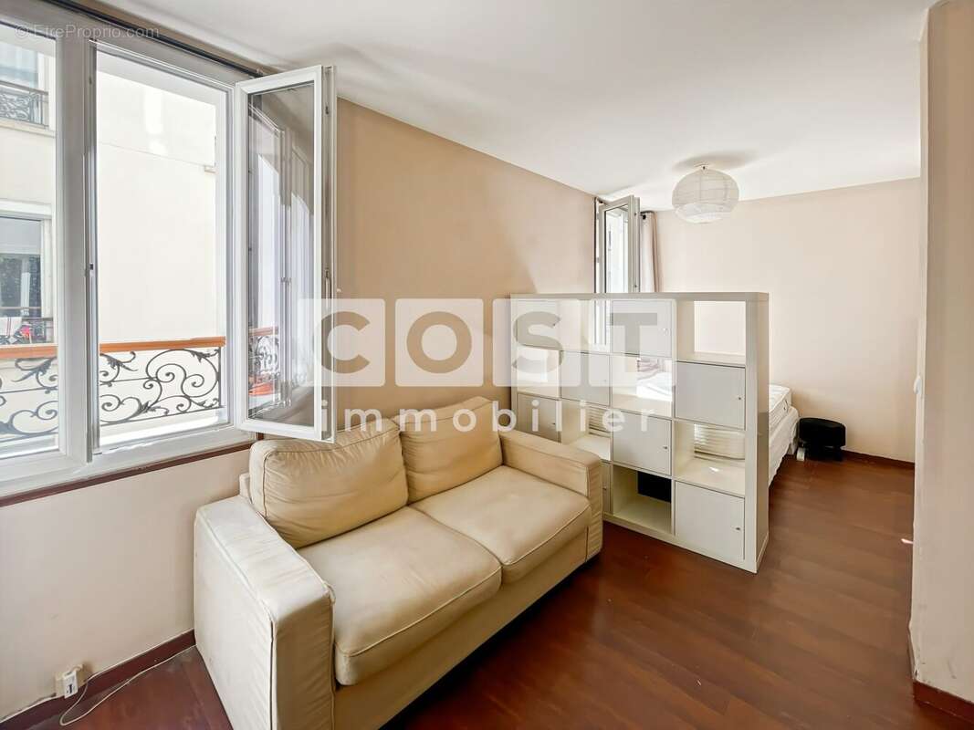 Appartement à PARIS-17E