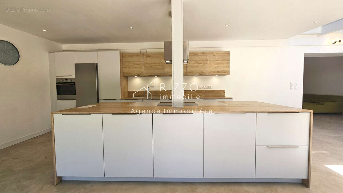 Appartement à DIVONNE-LES-BAINS