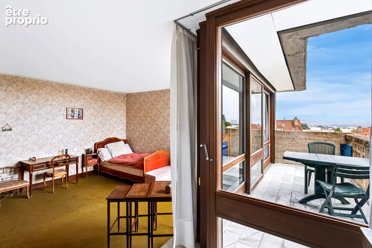 Appartement 3 pièces en dernier étage avec terrasse et vue dégagée - photo 4