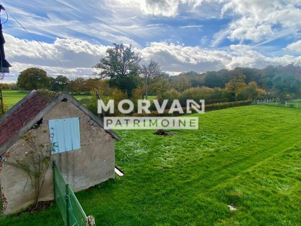 Maison à CRUX-LA-VILLE