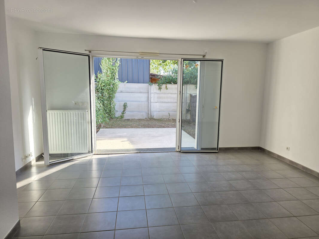 Maison de ville t3 jarinet et 2 parkings - photo 3