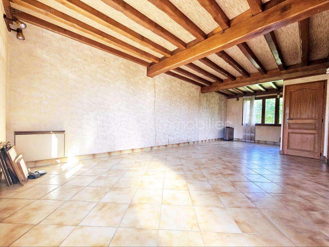 Maison à POILLY-LEZ-GIEN