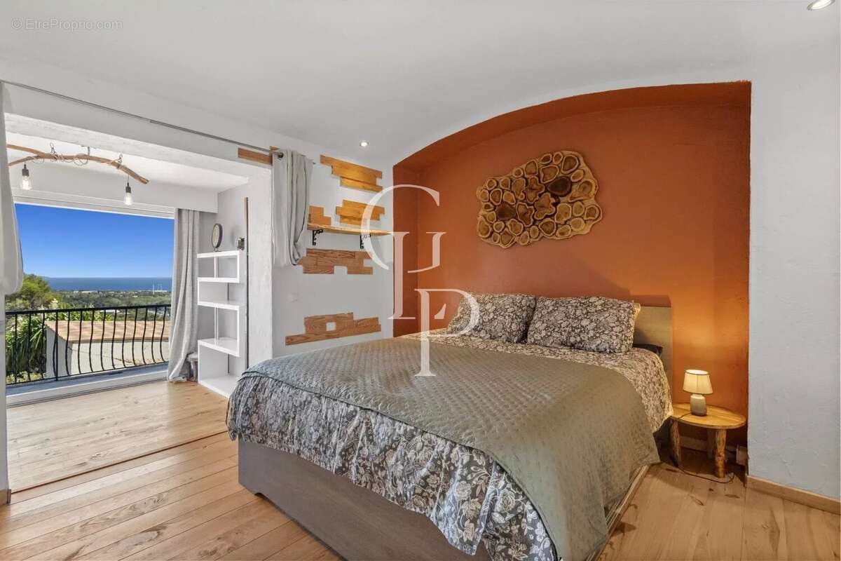 Maison à ANTIBES