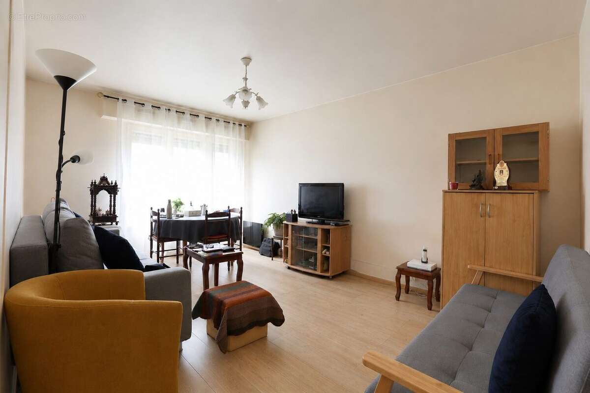 Appartement 64 m² à Sannois  - photo 2