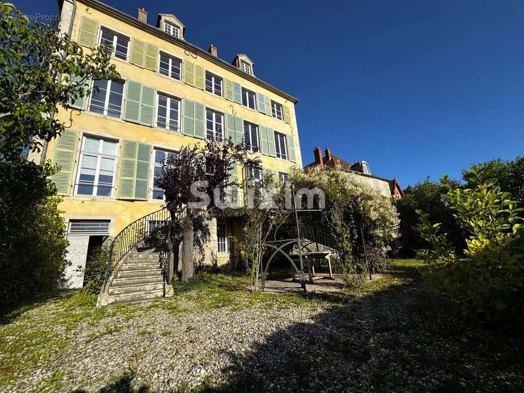 Maison à MONTBARD