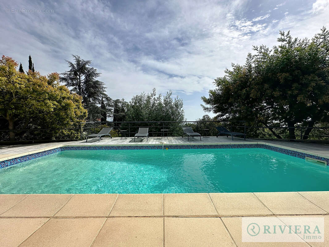 Mandelieu villa individuelle t5/t6 de 214 m2 vue mer piscine garage - photo 2