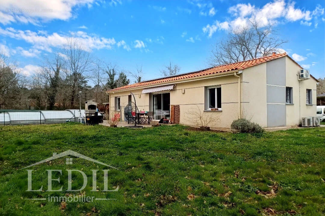 Maison à LE NIZAN