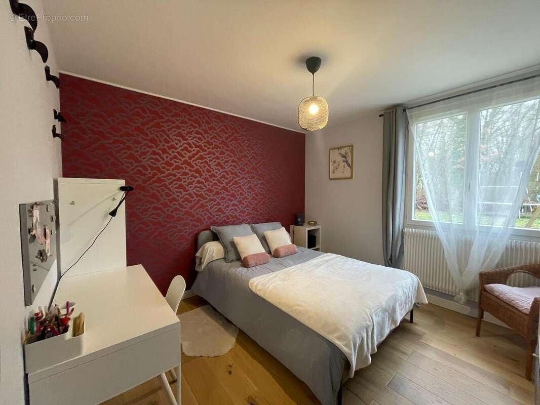 Maison à PLAIMPIED-GIVAUDINS