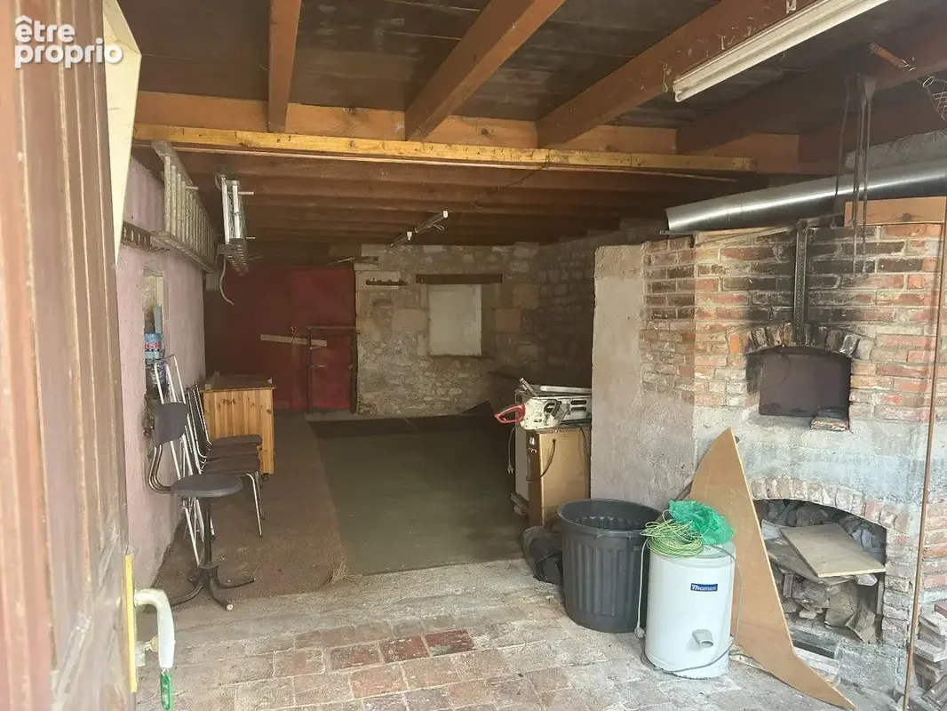 Maison de caractère avec grandes dépendances et jardin de 1 200 m² - photo 18