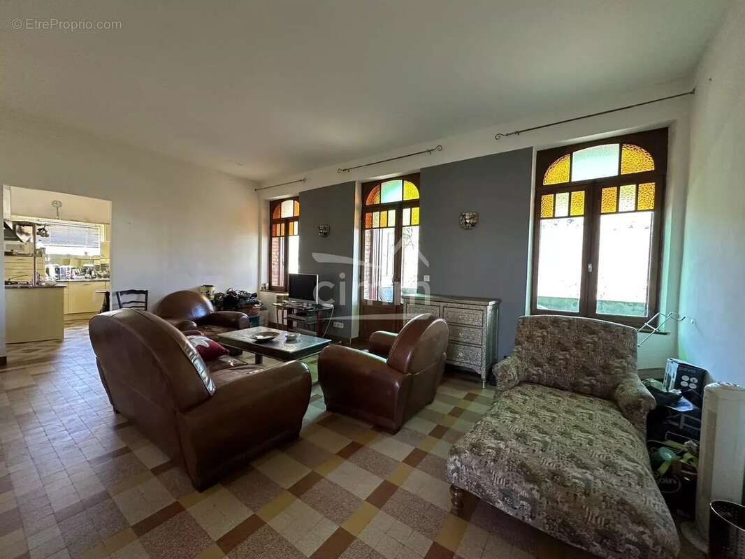 Maison à MALIJAI