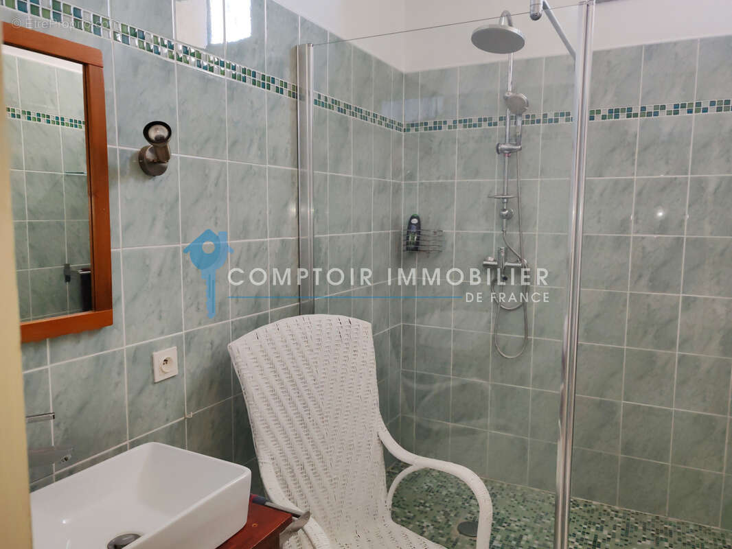 A Vendre maison de 185 m2 à Castres - photo 13