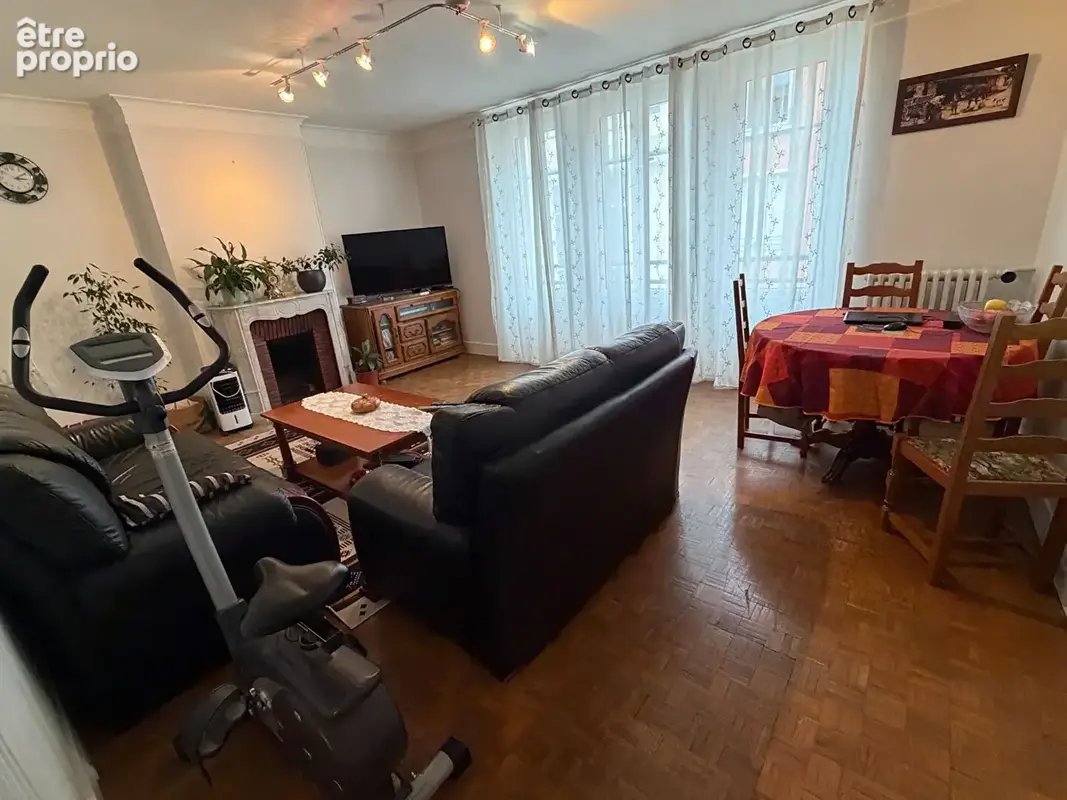 A VENDDRE Appartement Enghien Les Bains 3 pièce(s) 78 m2 - photo 2
