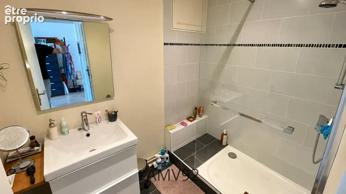 La Garenne Colombes = Les Vallées =  2 pièces de 45 m2 - photo 5