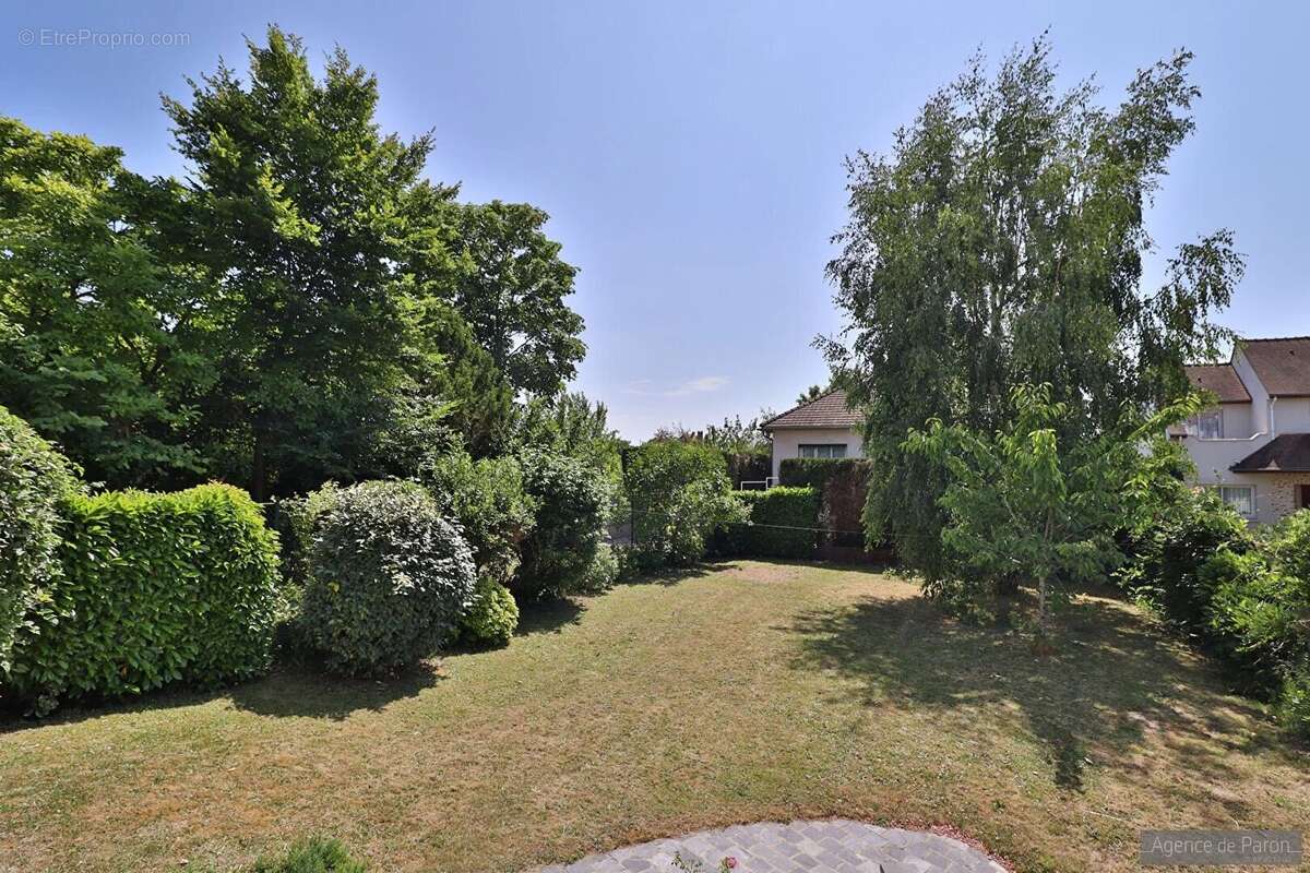 Maison à VERRIERES-LE-BUISSON