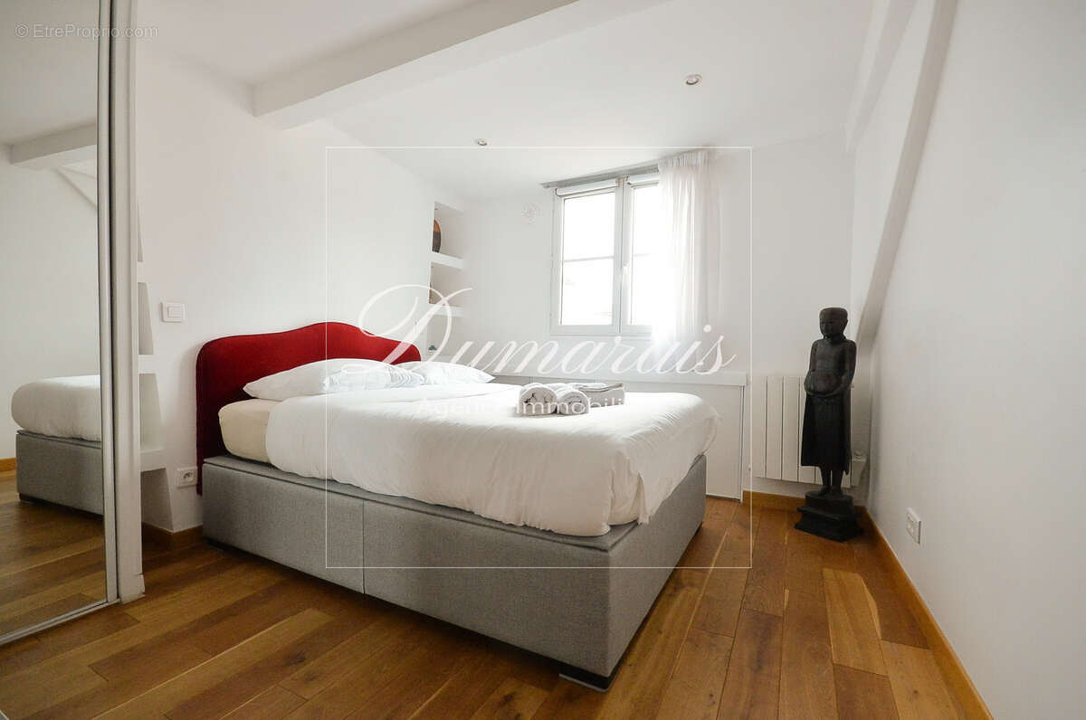 Appartement à PARIS-4E