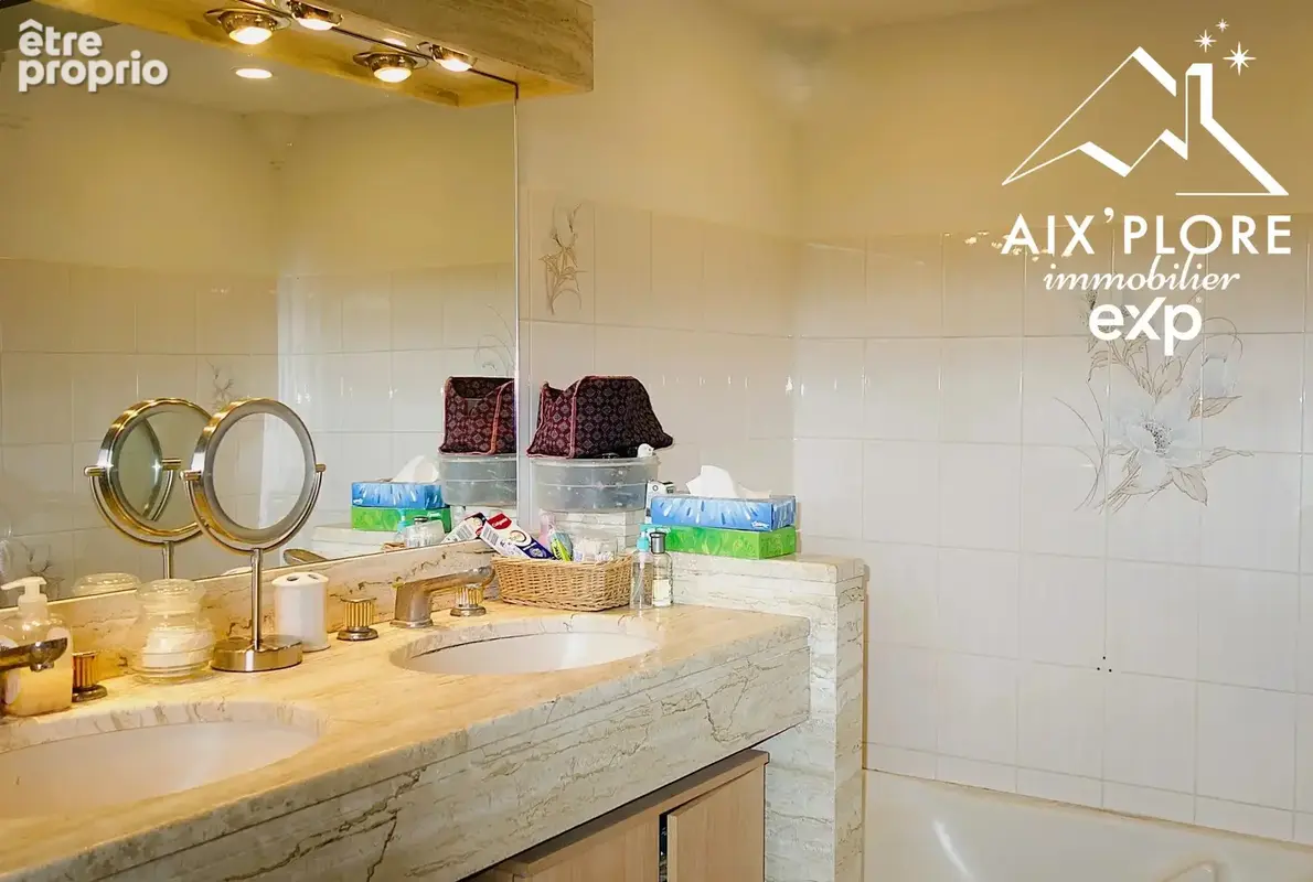 Maison 417 m² à Entrechaux  - photo 6