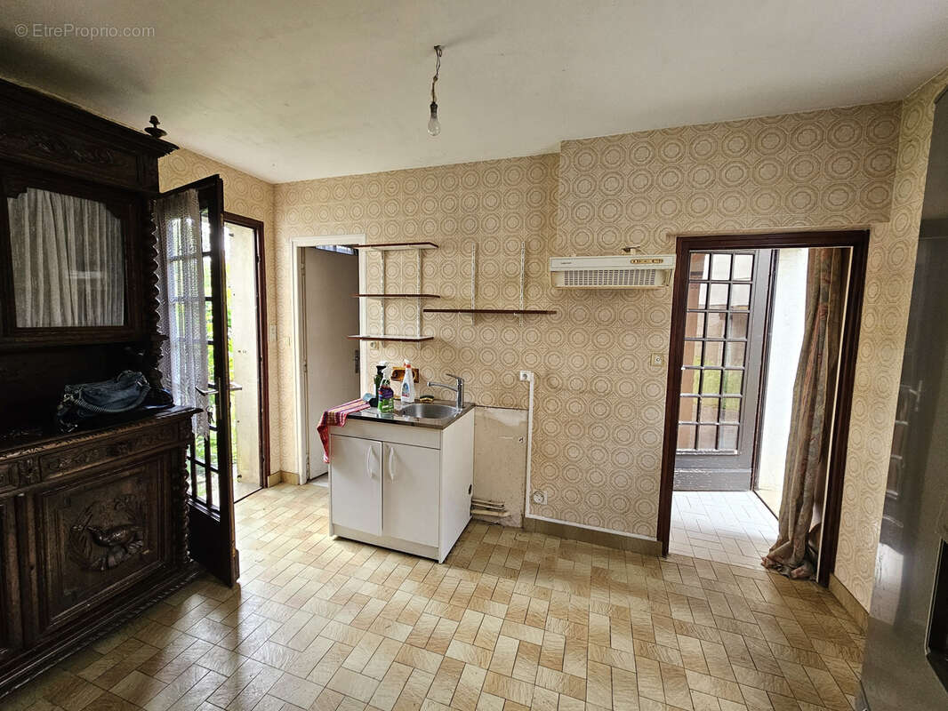 Maison à POUILLY-SUR-SAONE