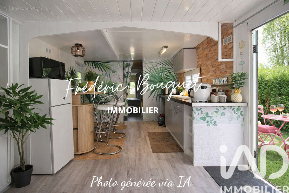 Photo 6 - Terrain à CONDE-SAINTE-LIBIAIRE