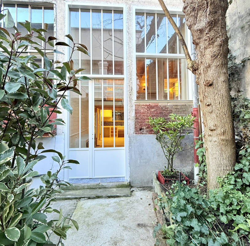 Photo 1 - Appartement à PARIS-14E