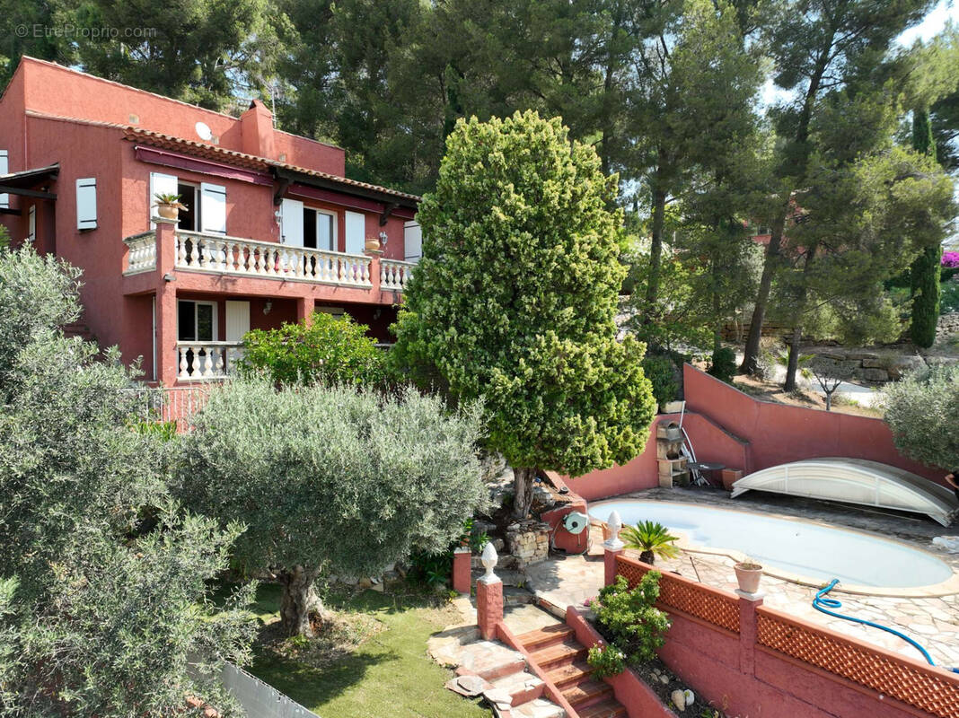 Maison à LA VALETTE-DU-VAR
