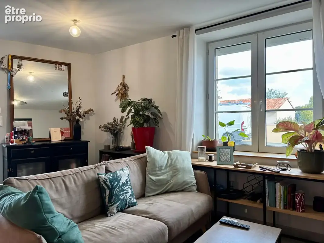 Maison de ville avec suite parentale et cave — Saint-Benoît - photo 2