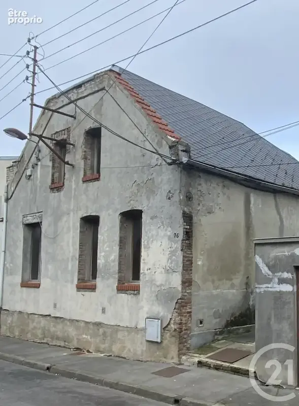 Maison à SAINT-QUENTIN