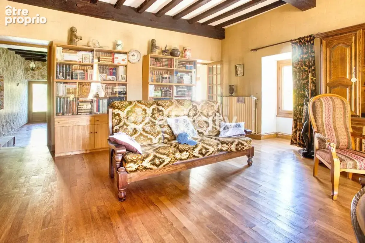 Maison 6 pièces 210 m² à vendre à Bassillac (24330) - photo 4