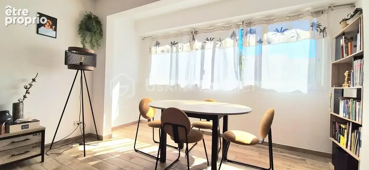 Grand & lumineux t2 53m² + cave privative--ascenseur--commodités a pied--plage à 7min - photo 3
