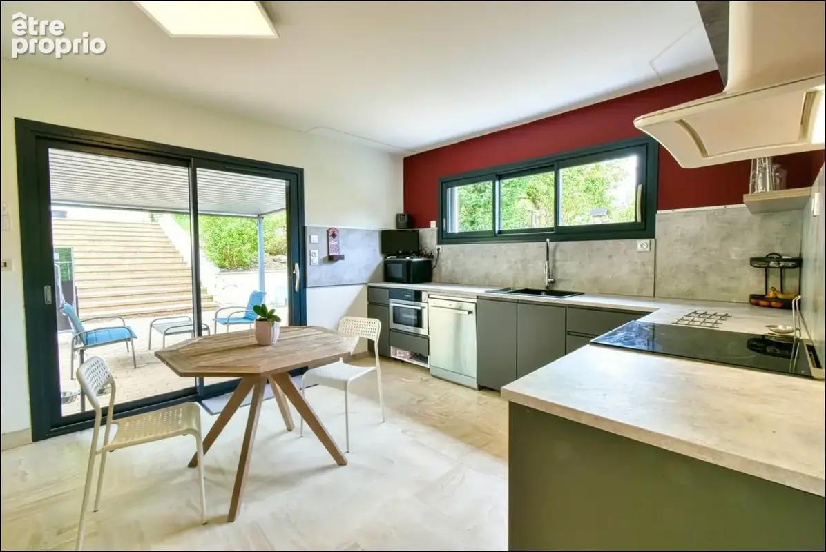 Maison familiale à vendre 8 pièces SAINTE MAURE DE TOURAINE (37) - photo 3
