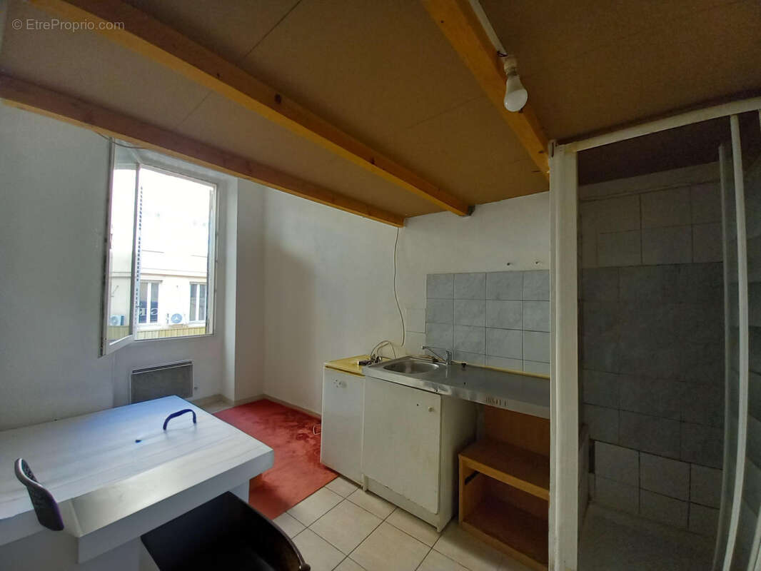 Appartement à MARSEILLE-1E