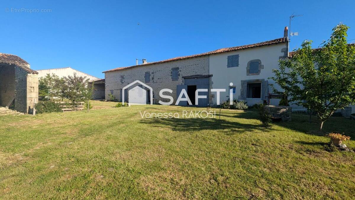 Photo 1 - Maison à LES EGLISES-D&#039;ARGENTEUIL