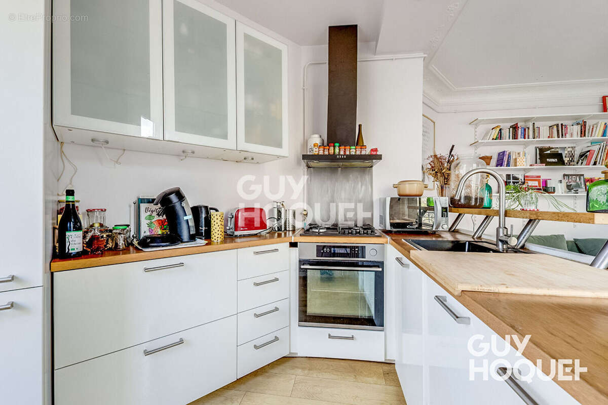 Appartement à PARIS-19E