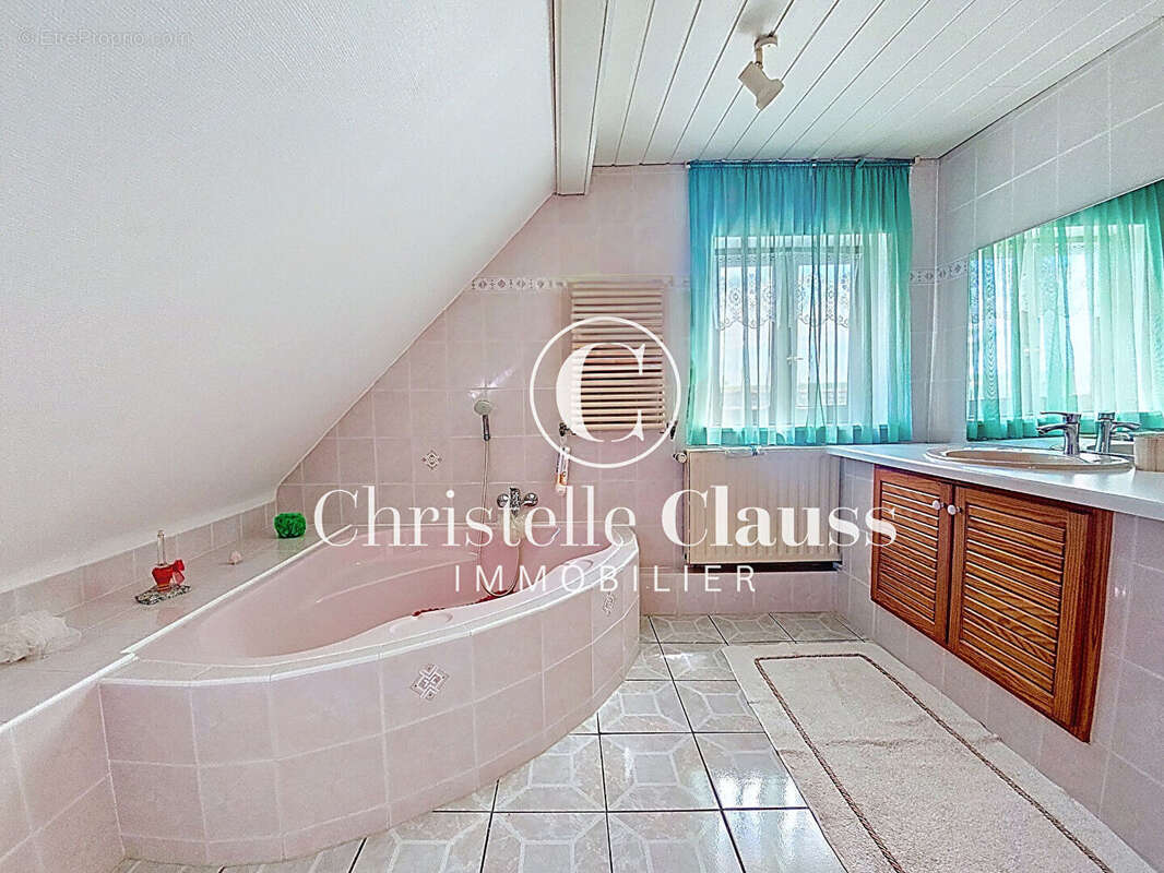 Maison Lixhausen -9 Pièces - photo 17