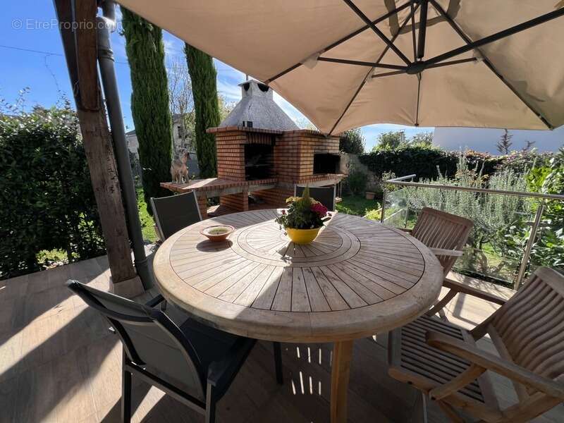 Maison à NUITS-SAINT-GEORGES