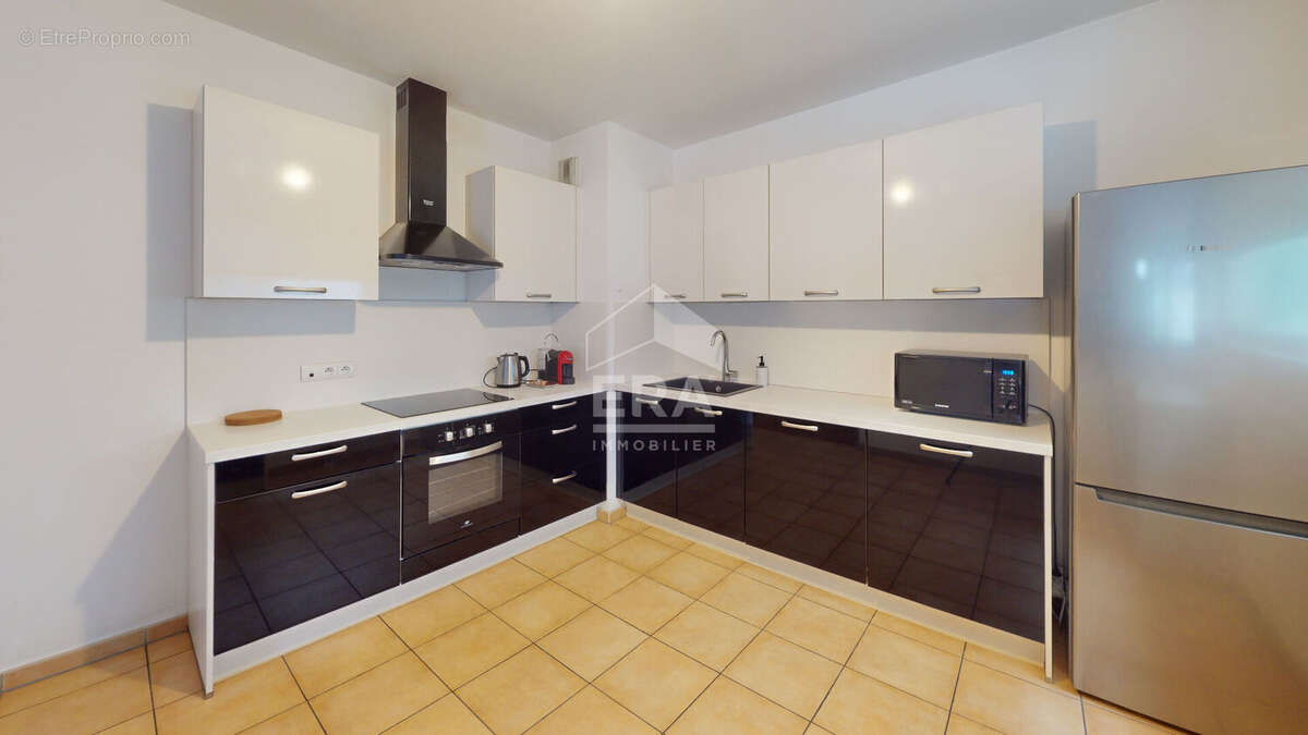 Appartement à PARIS-19E
