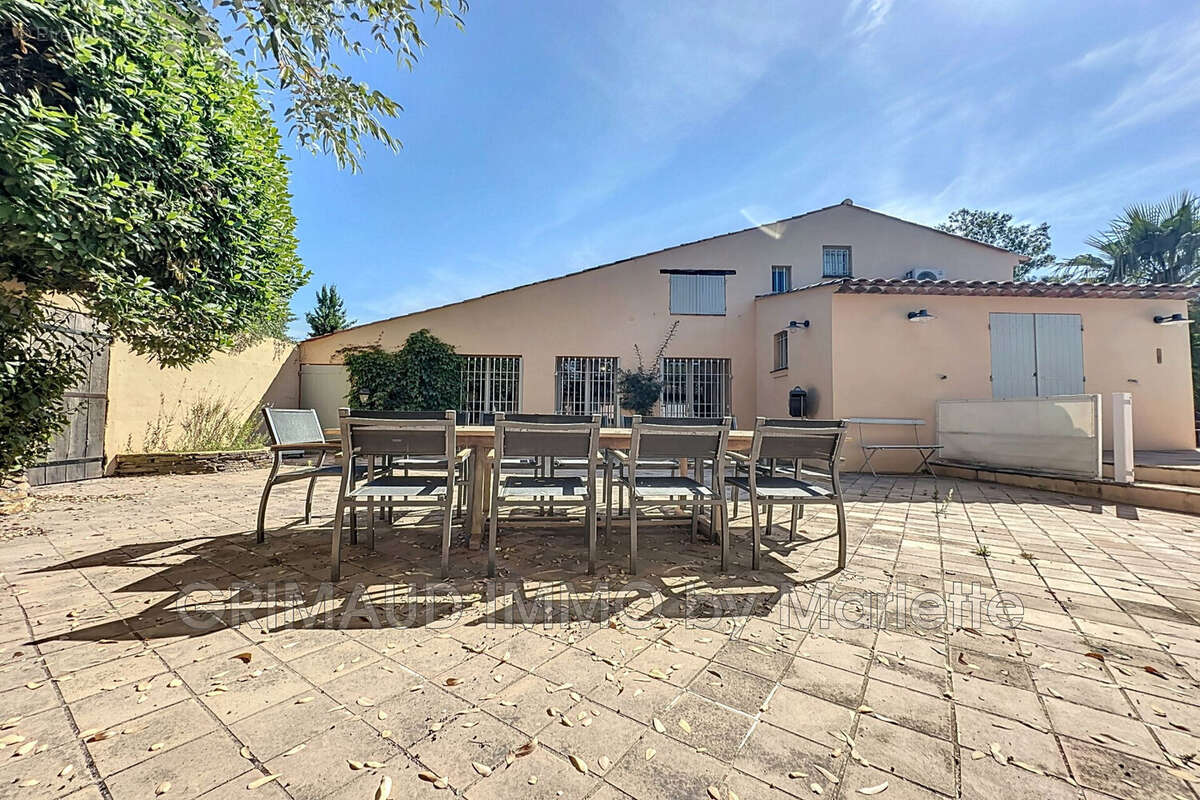 Maison à COGOLIN
