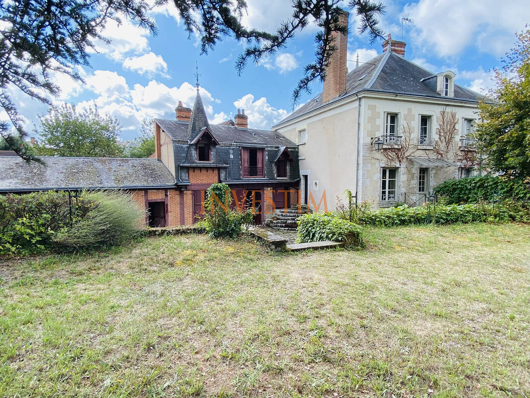 Maison à COUR-CHEVERNY