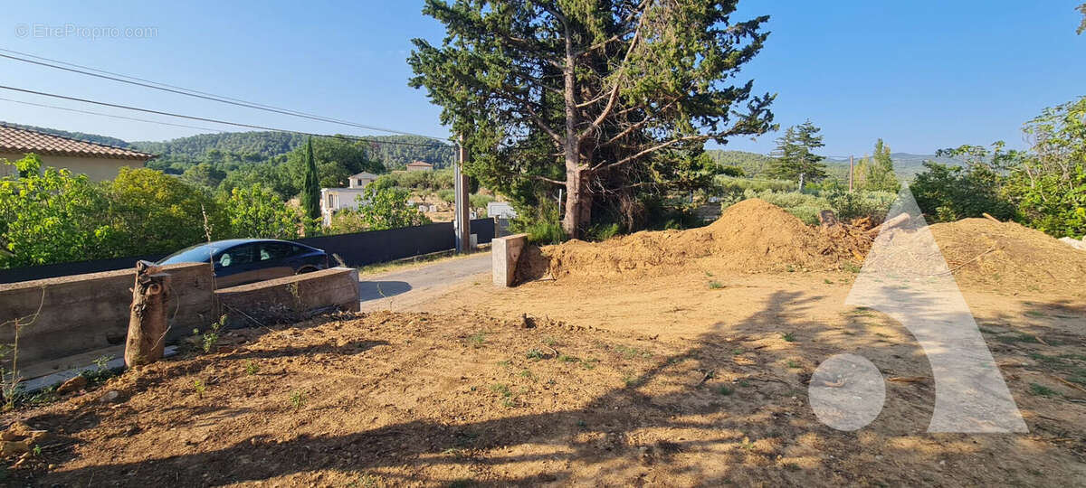 Terrain viabilisé de 853m² le défend PERMIS accepté et purgé pour une villa de 103m² - photo 11