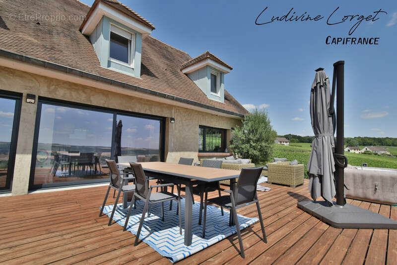 Proche Nogent-L’Artaud (8min) Chezy-Sur-Marne (6min) Maison traditionnelle de 200 m² - Vue panoramique – 5 chambres- Grande pièc - photo 17