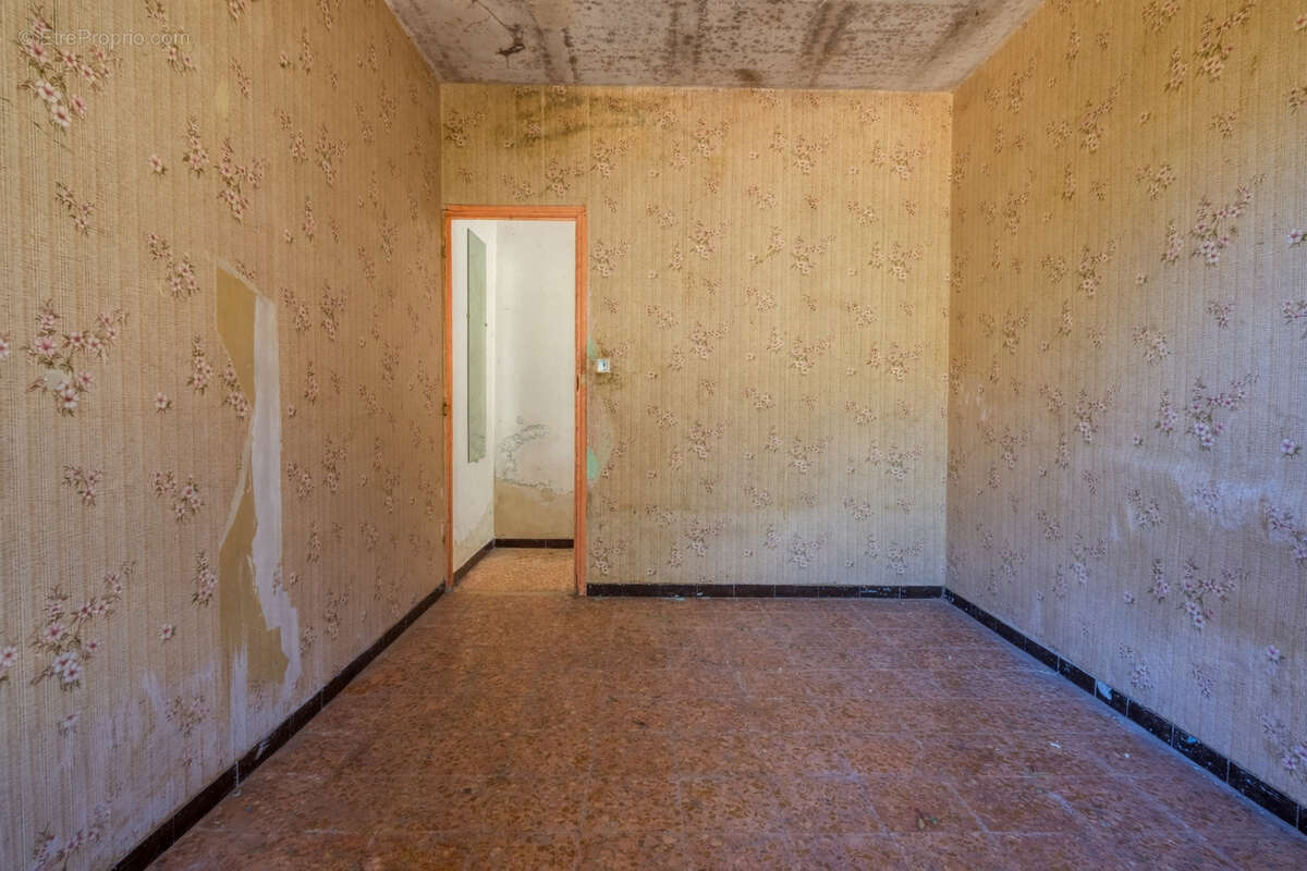 Maison à SAN-MARTINO-DI-LOTA