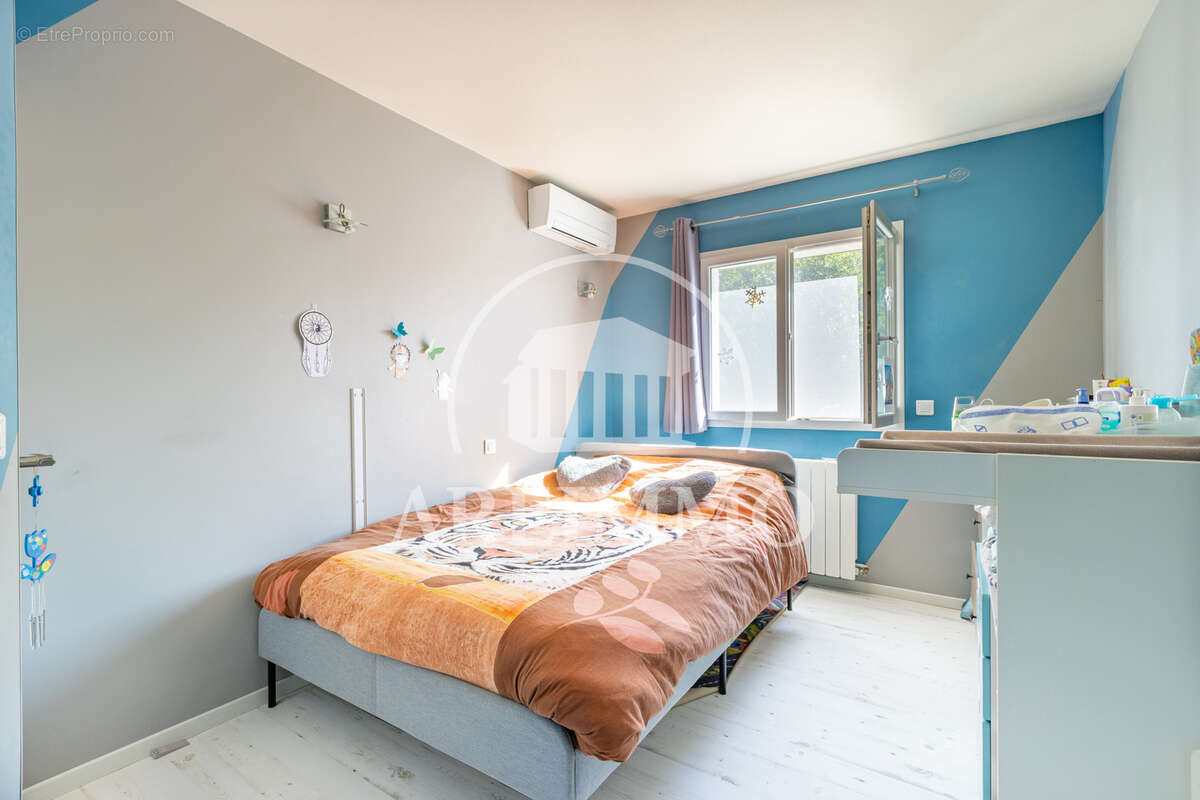 Maison à SAINT-BAUZILLE-DE-PUTOIS