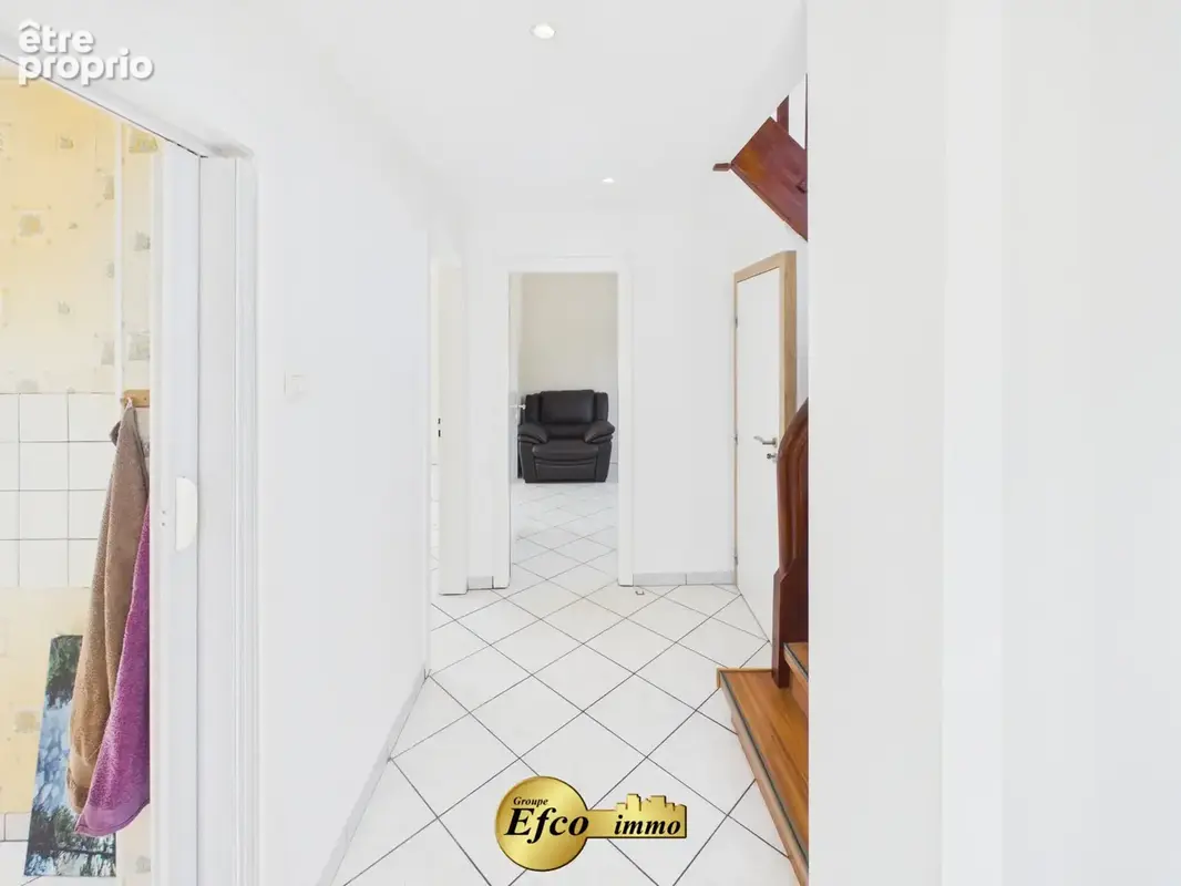 Maison 5 pièces accolée d'un coté   3 chambres   Jardin   Sous-sol et 2 garages   Kingersheim - photo 4